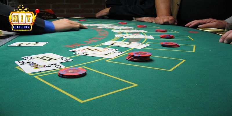 Cách chơi Blackjack Hitclub (Xì Dách) – Khi nào nên rút và khi nào nên dừng Khi nào nên rút bài (Hit) – “Cơ hội chỉ đến một lần”